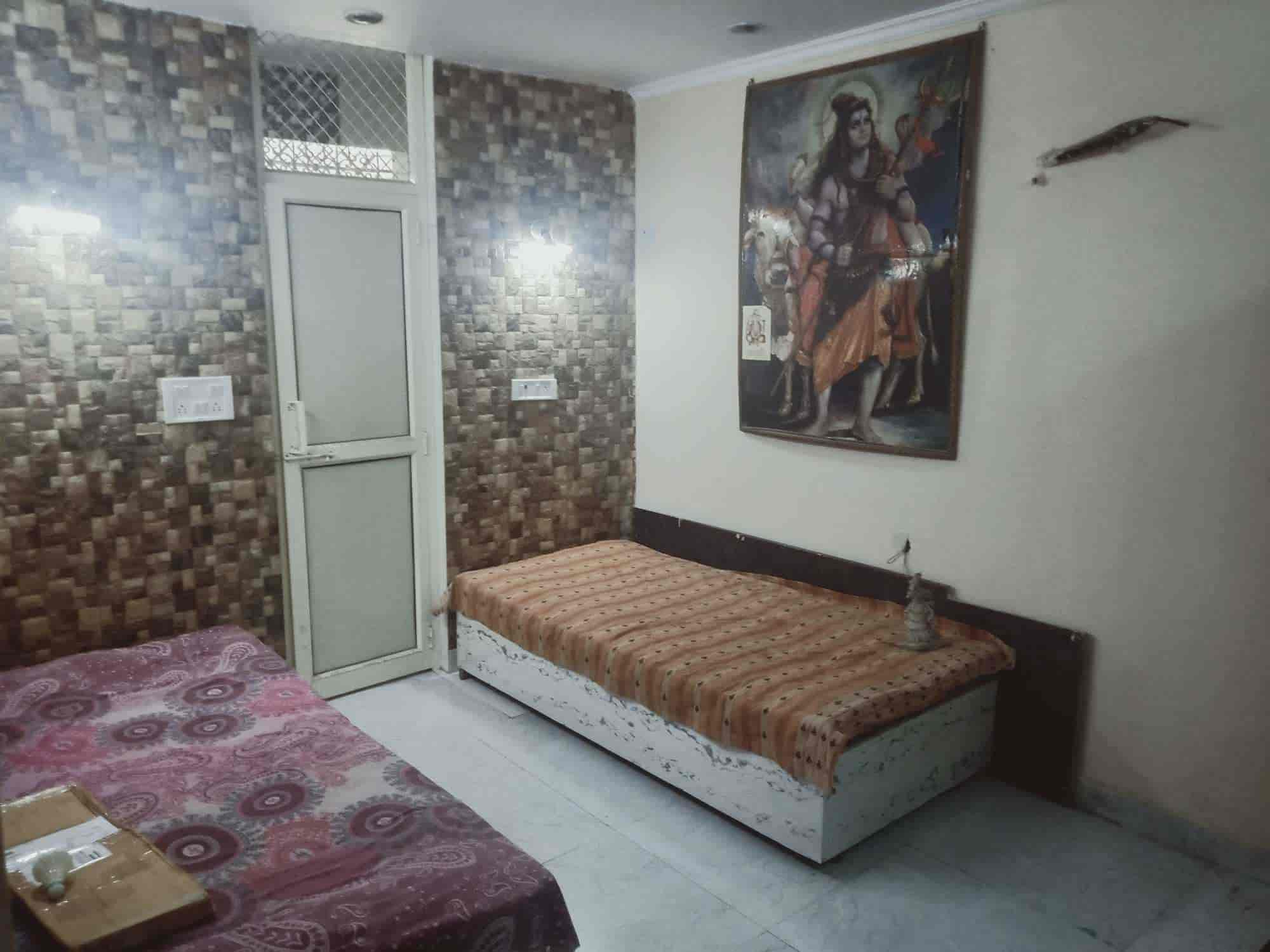PG for Boys in Keshav Puram, Delhi