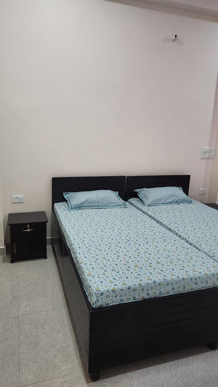1 Room with Kitchen Fully Furnished House