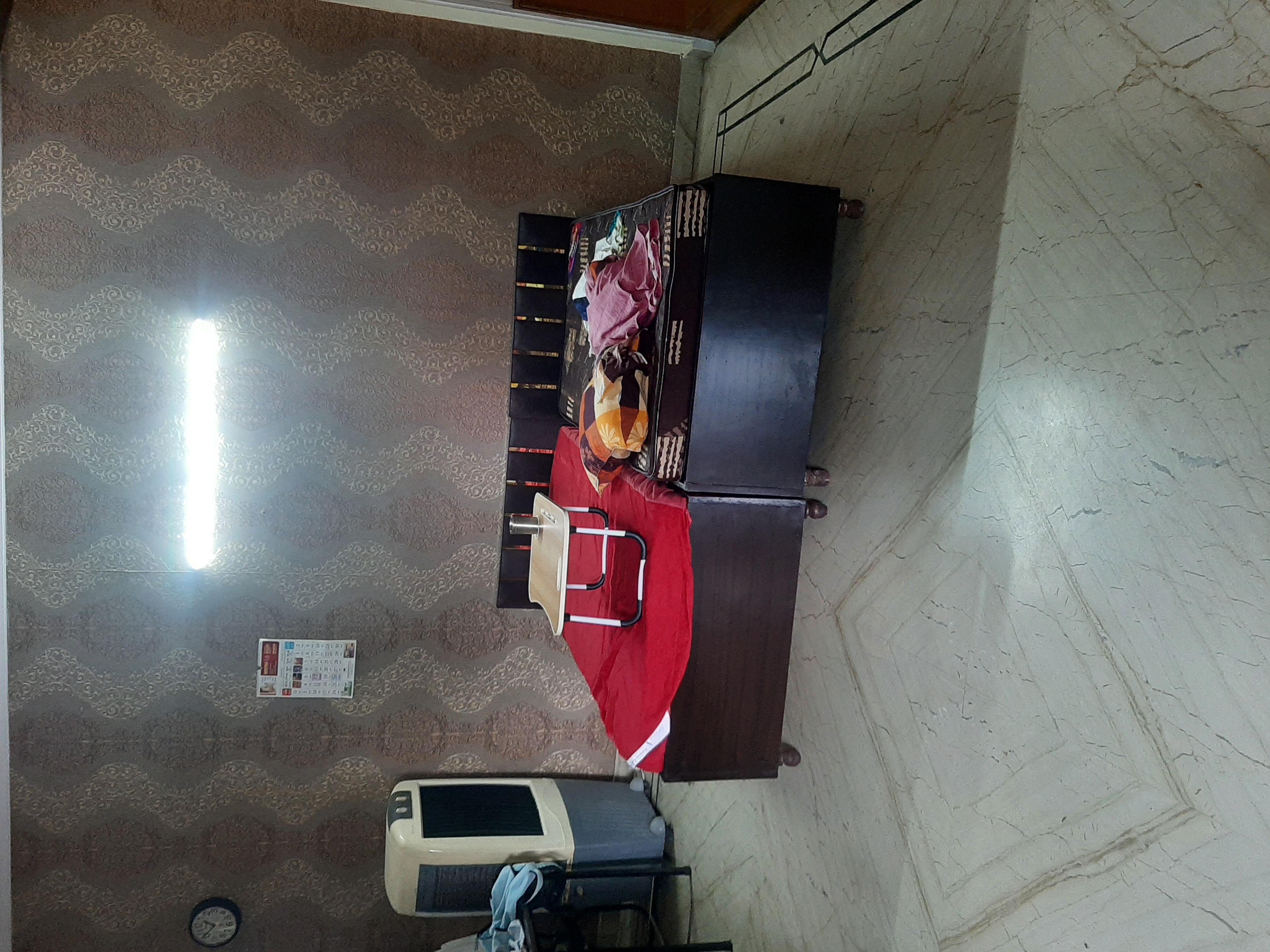 PG for Girls in Punjabi Bagh,Delhi