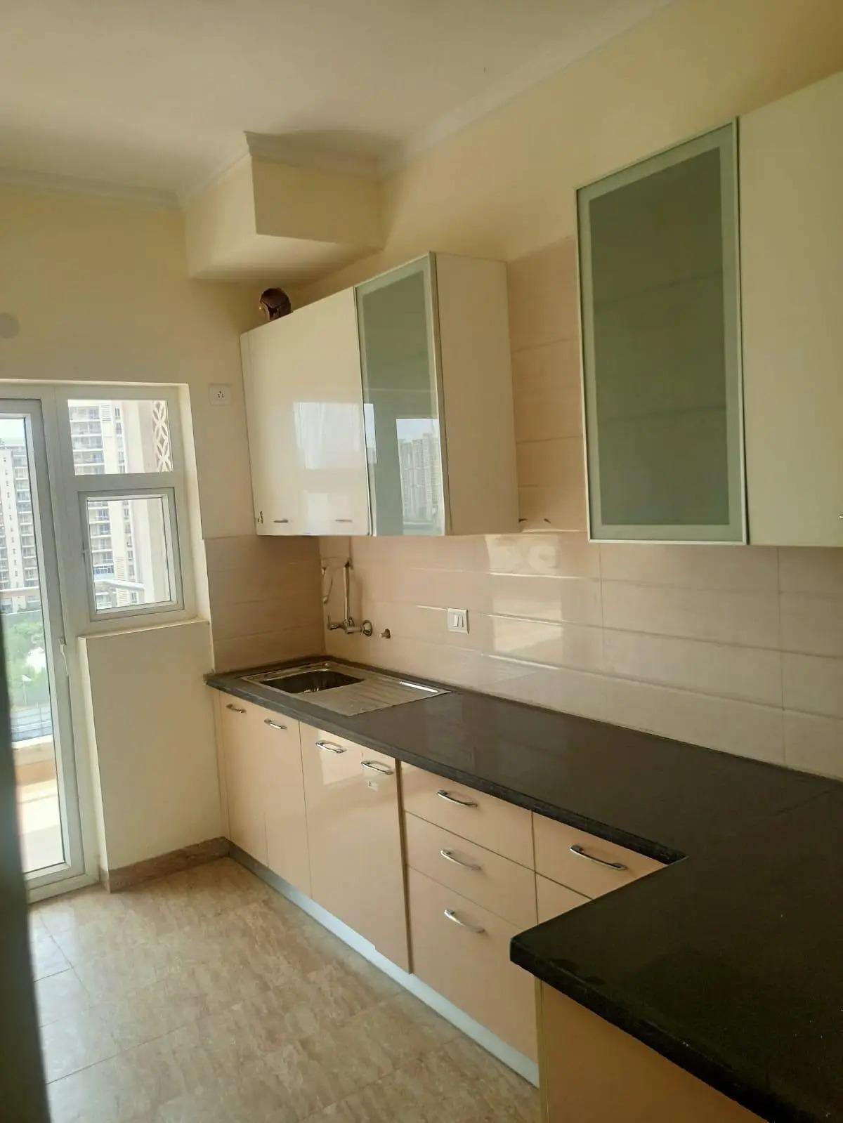 4BHK Semi Furnished Flat