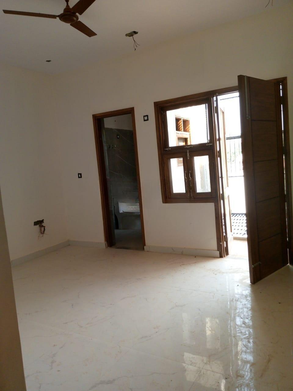 2BHK Semi Furnished Flat