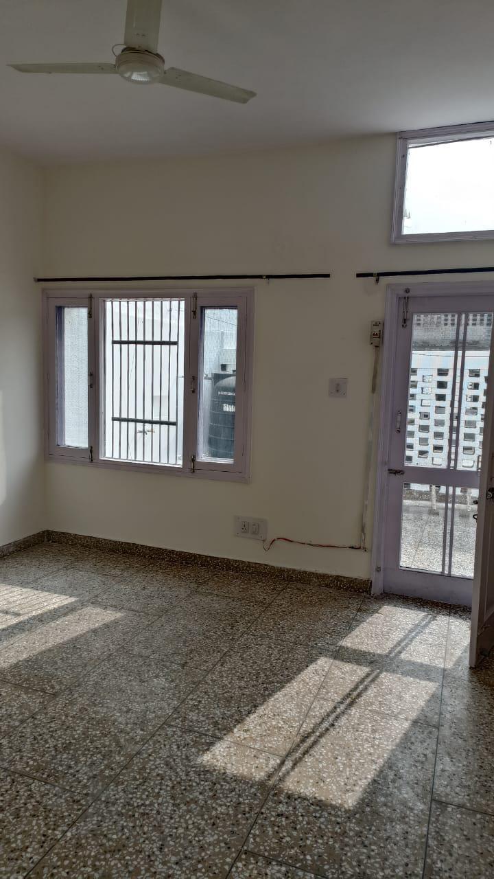 1BHK Semi Furnished House