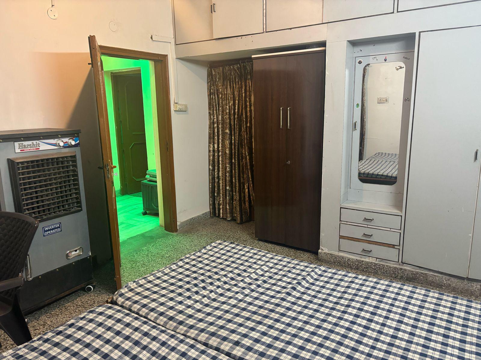 Room for rent