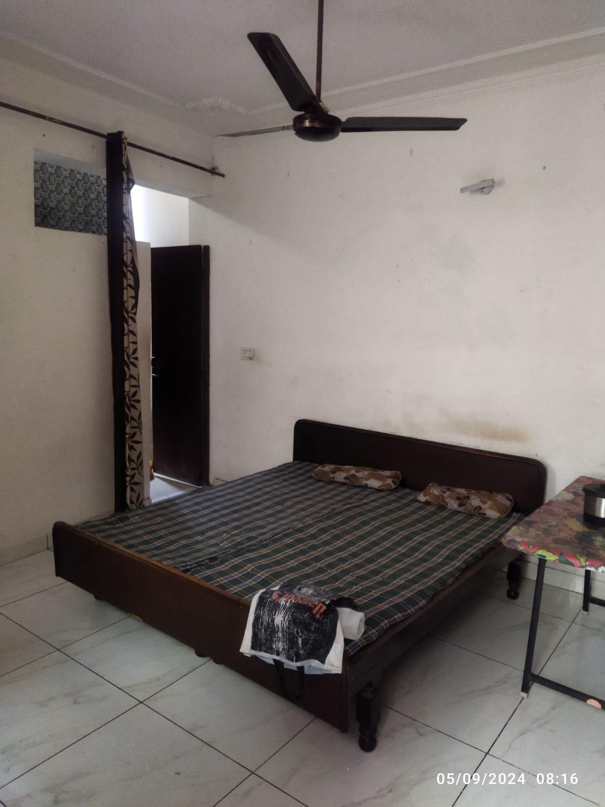 1 Room with Kitchen Semi Furnished House