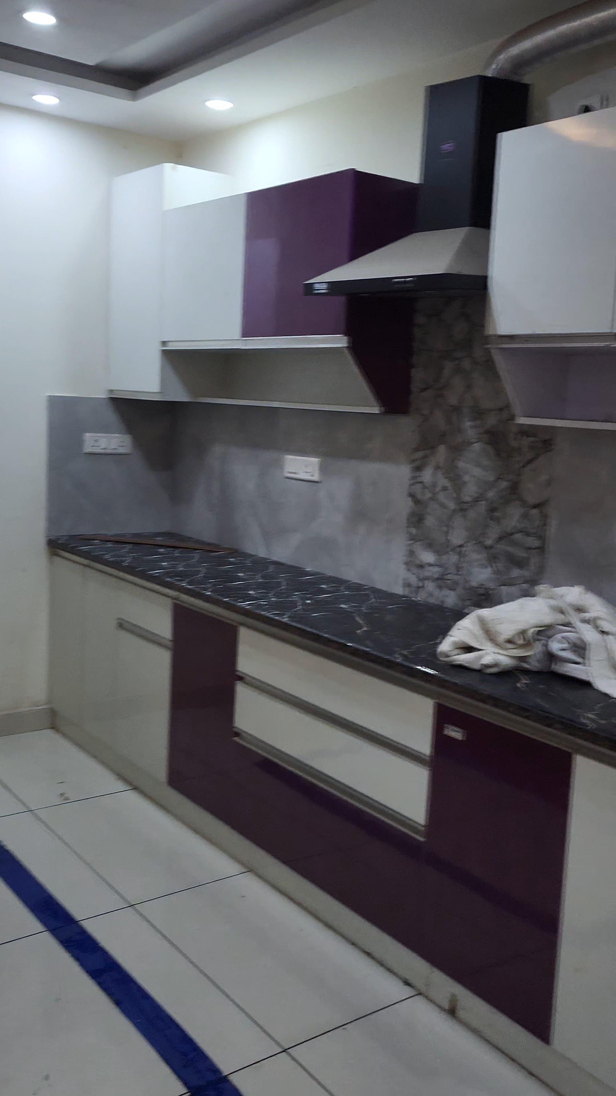 3BHK Semi Furnished Flat