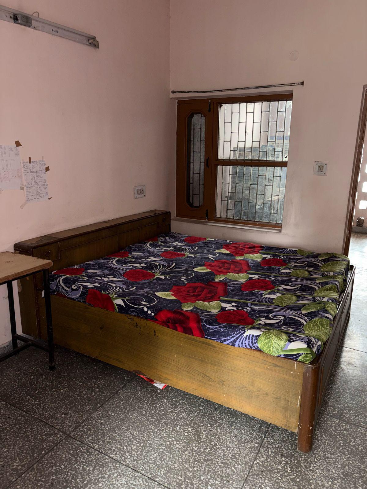 2 Room with Kitchen Semi Furnished House