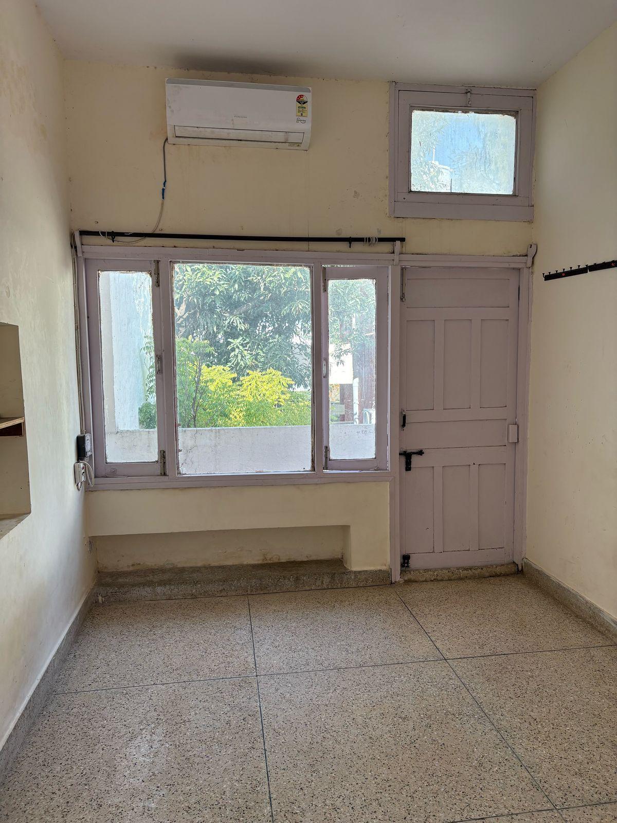 1 Room with Kitchen Semi Furnished House