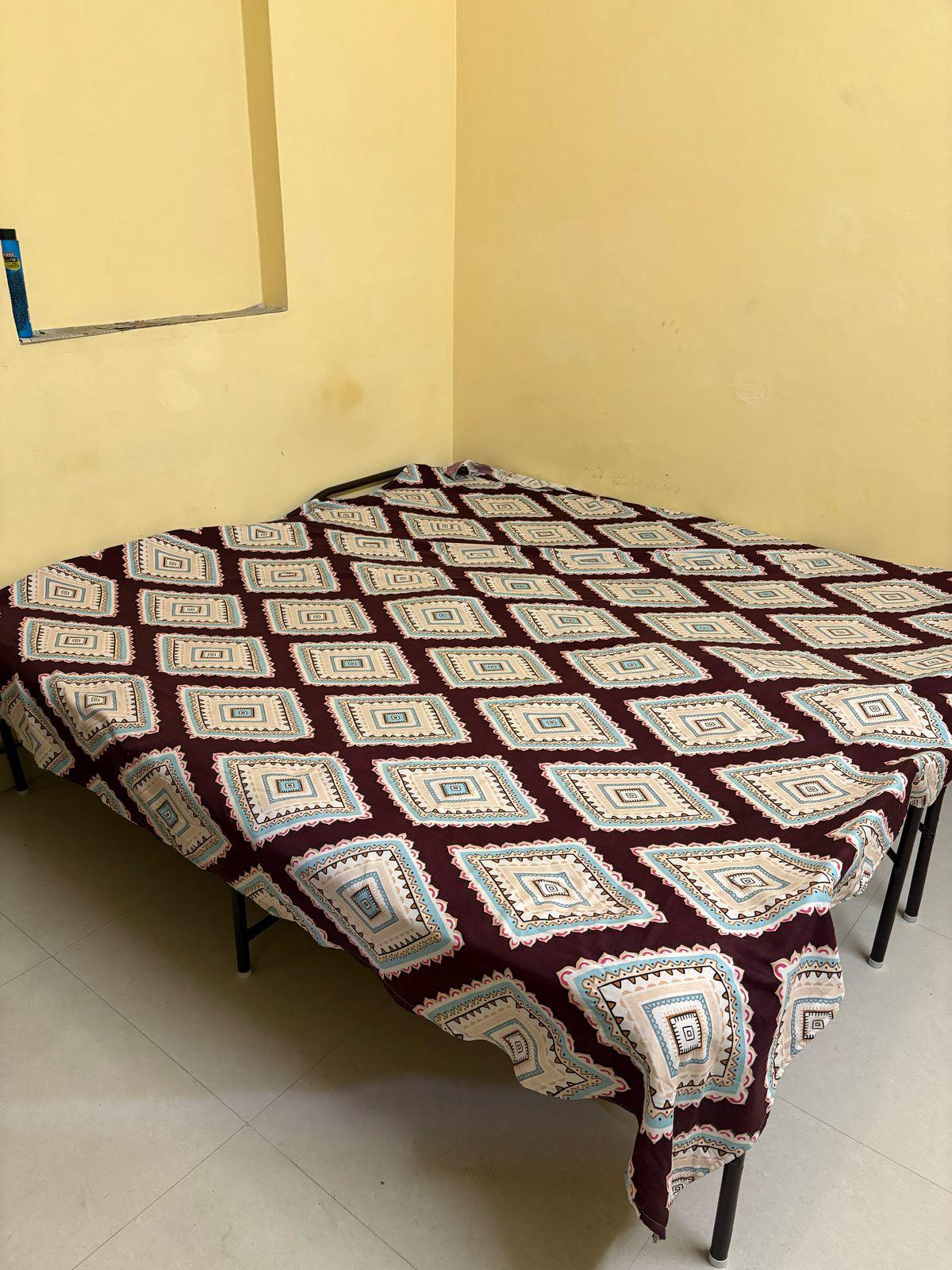 1 Room with Kitchen Semi Furnished House
