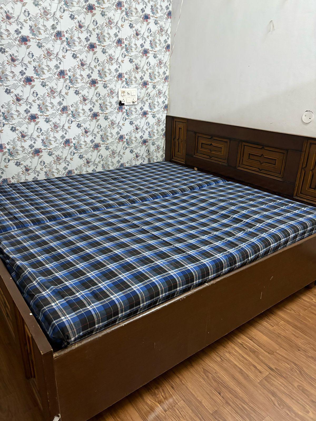 1 Room with Kitchen Fully Furnished House