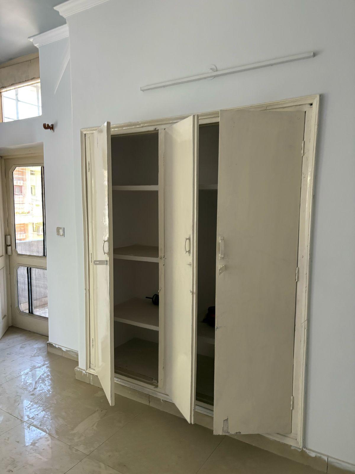 4+ BHK House for Rent