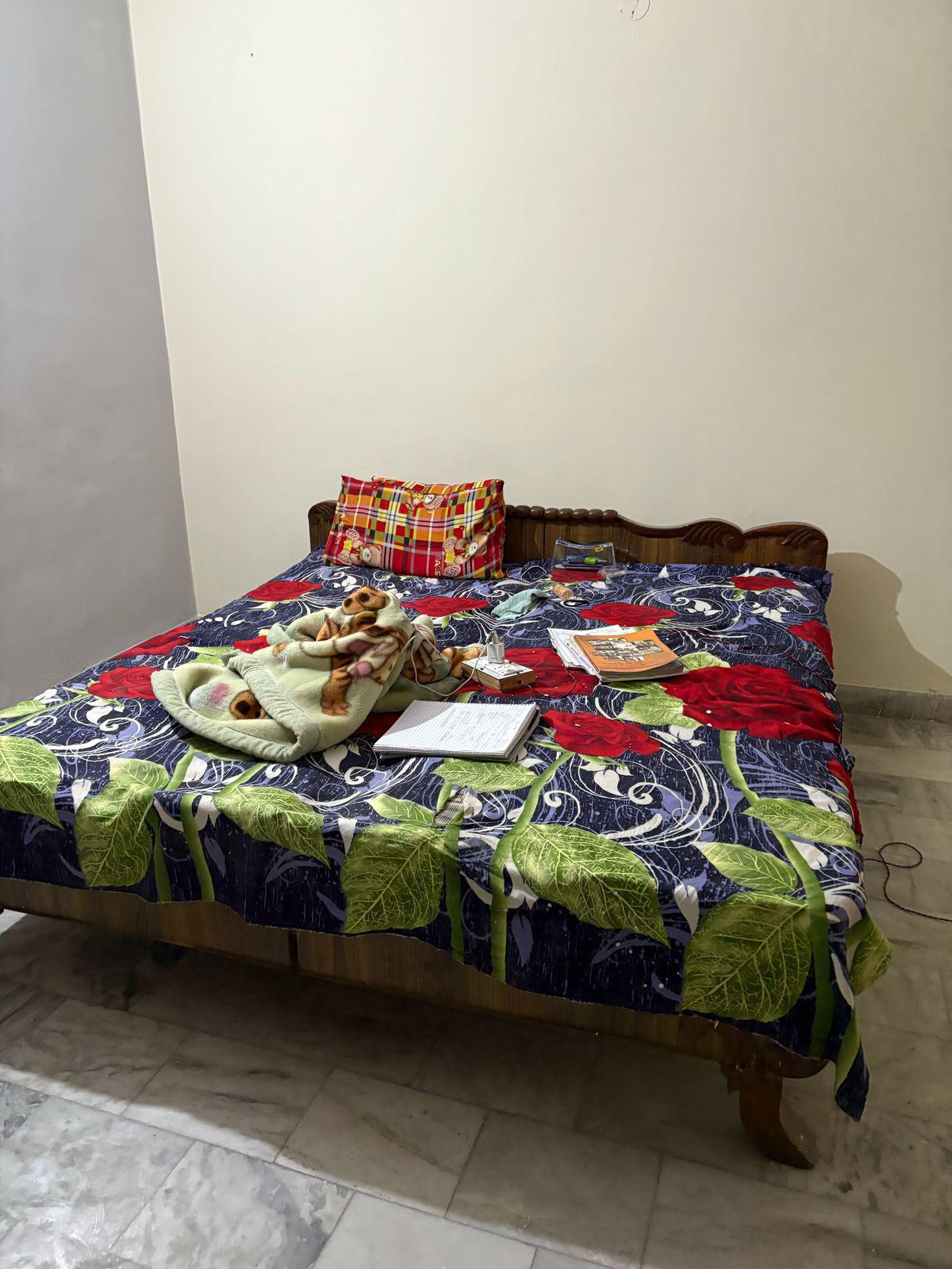 1 Room with Kitchen Fully Furnished House