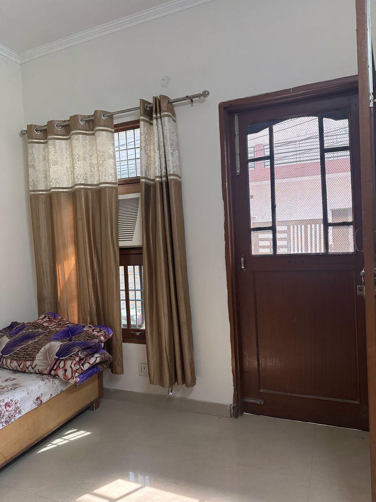 PG for All in Sunny Enclave, Zirakpur