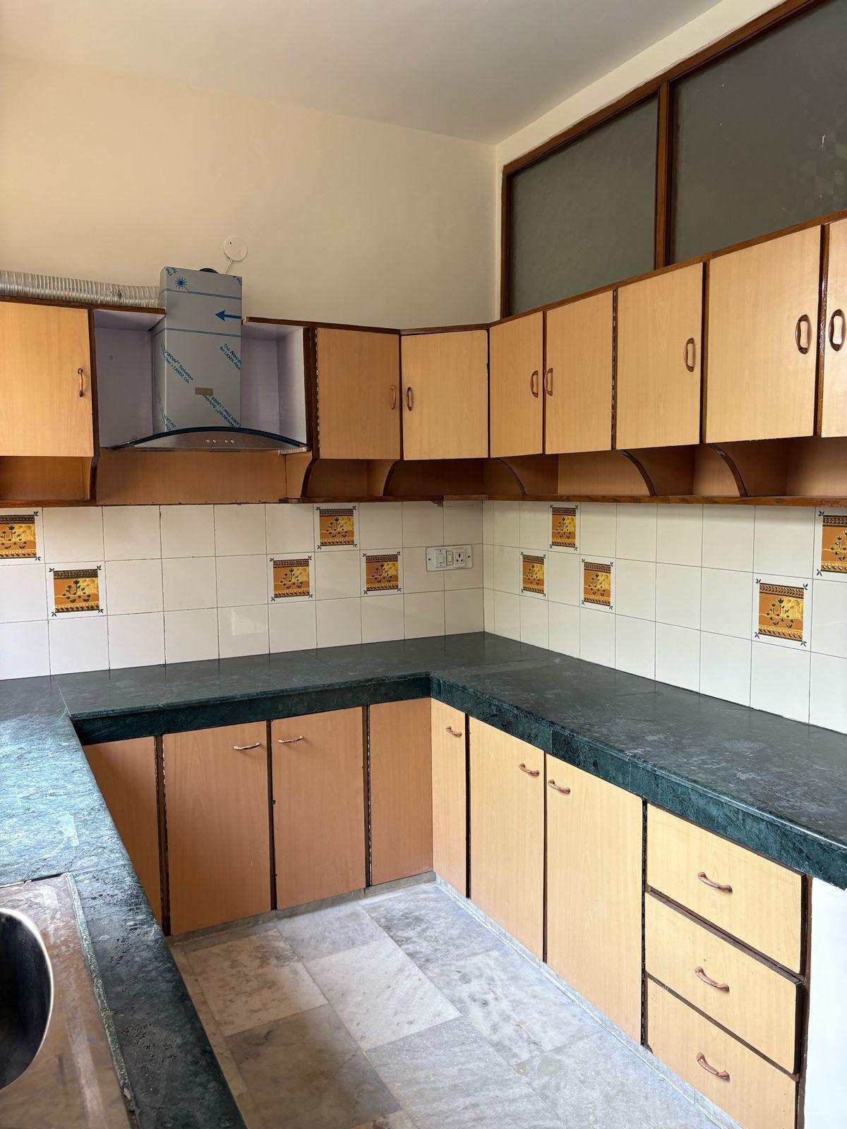 3BHK Semi Furnished House