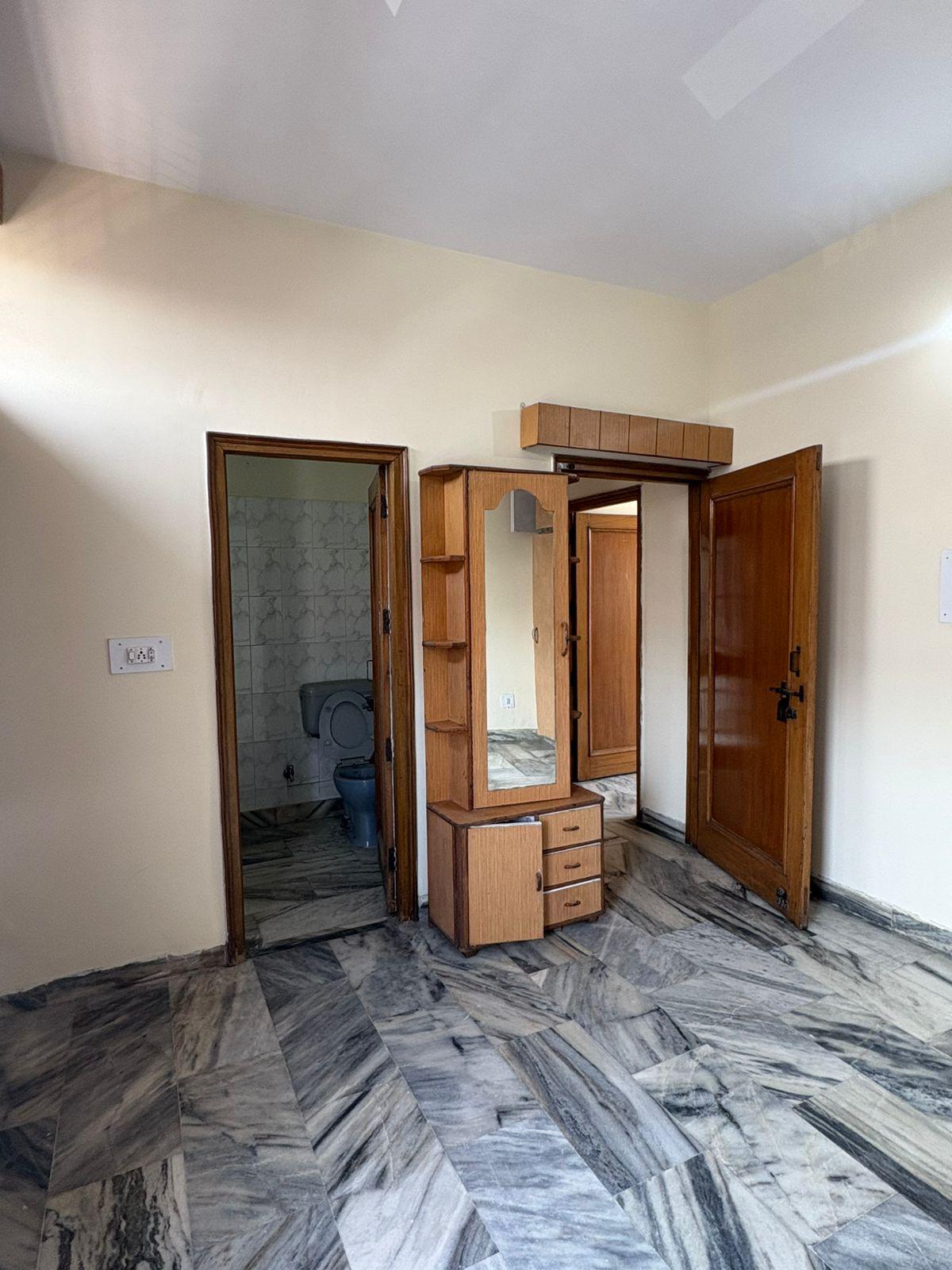 1BHK Unfurnished House