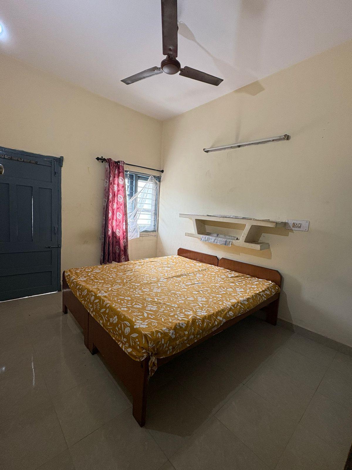 1 Room with Kitchen Semi Furnished House