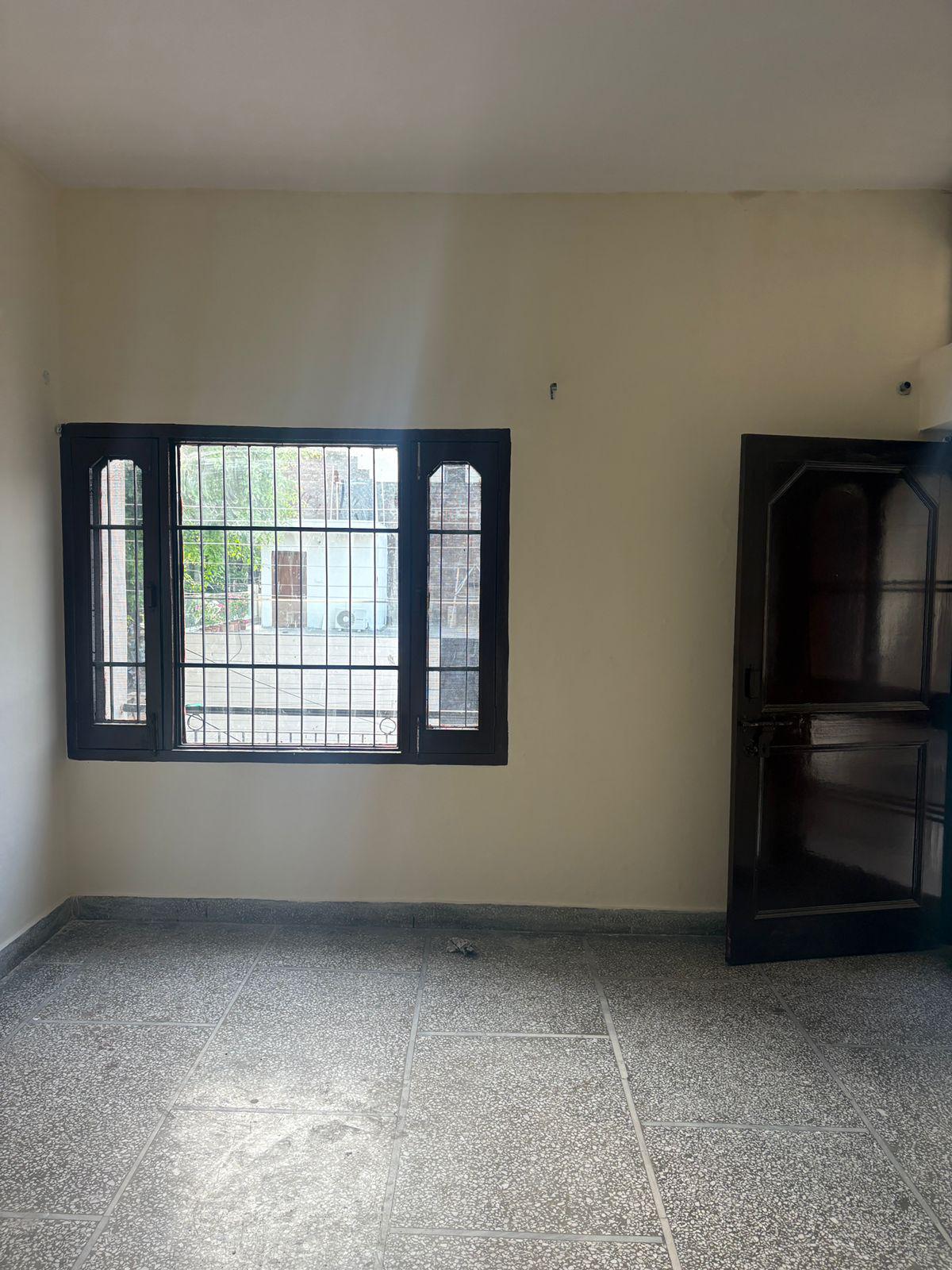2 Room with Kitchen Unfurnished House