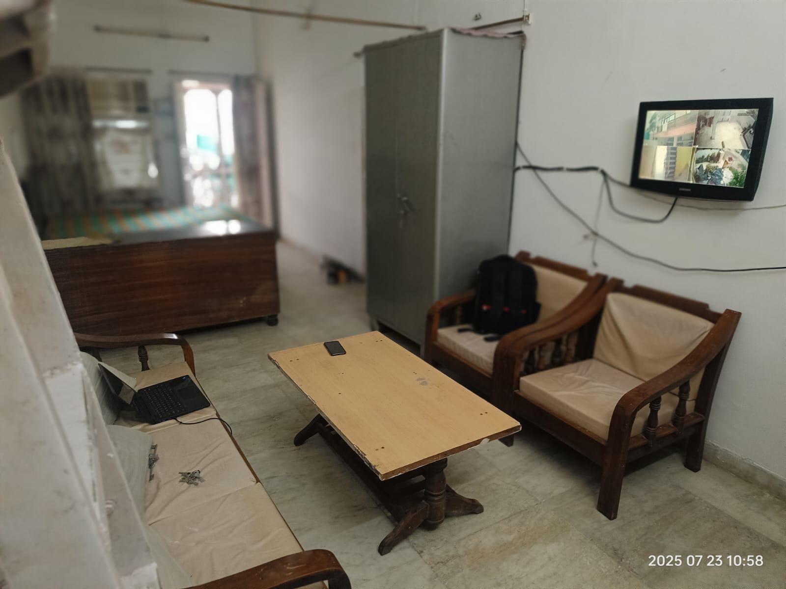 1 Room with Kitchen Fully Furnished House