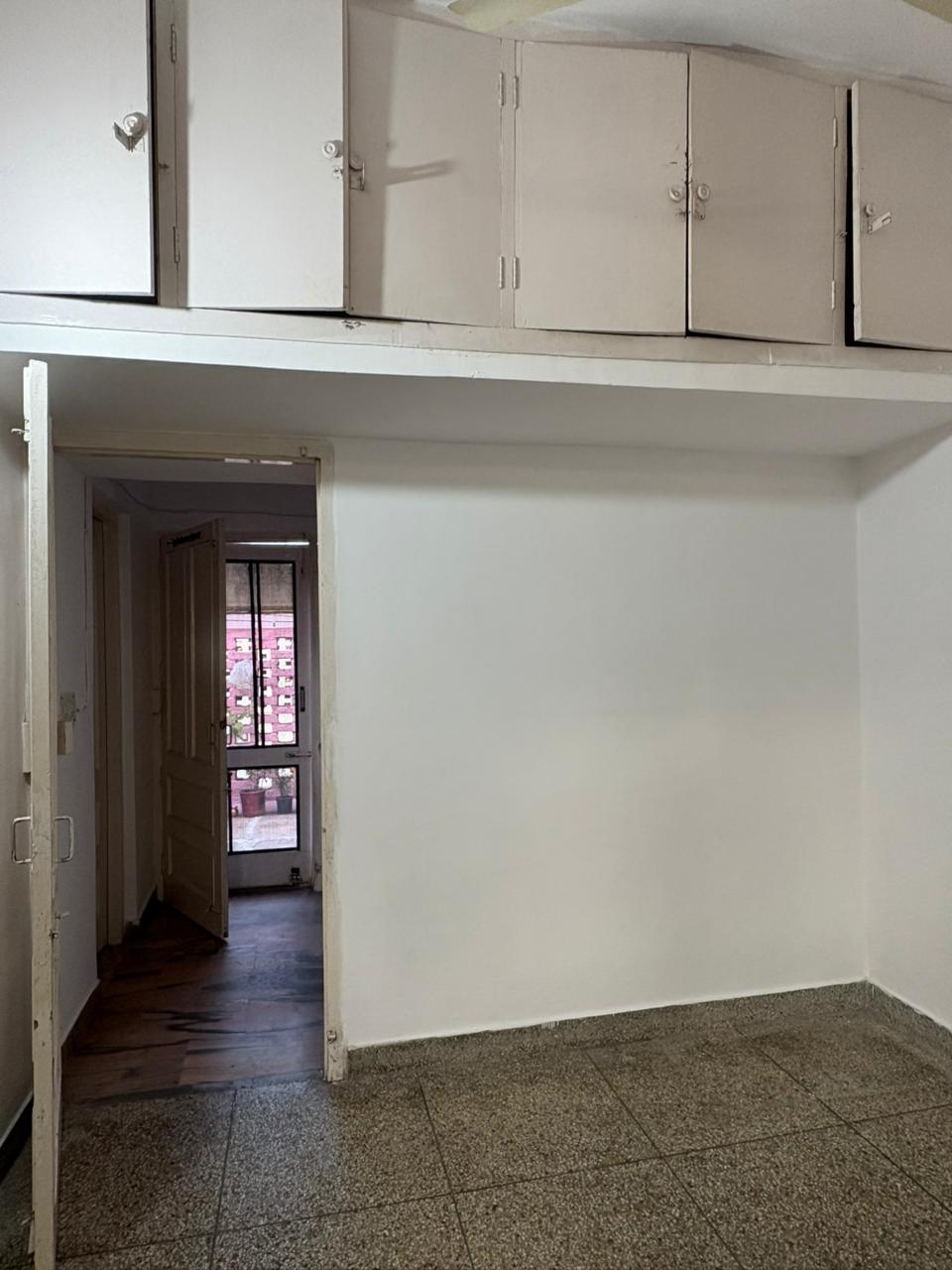 1 Room with Kitchen Unfurnished House