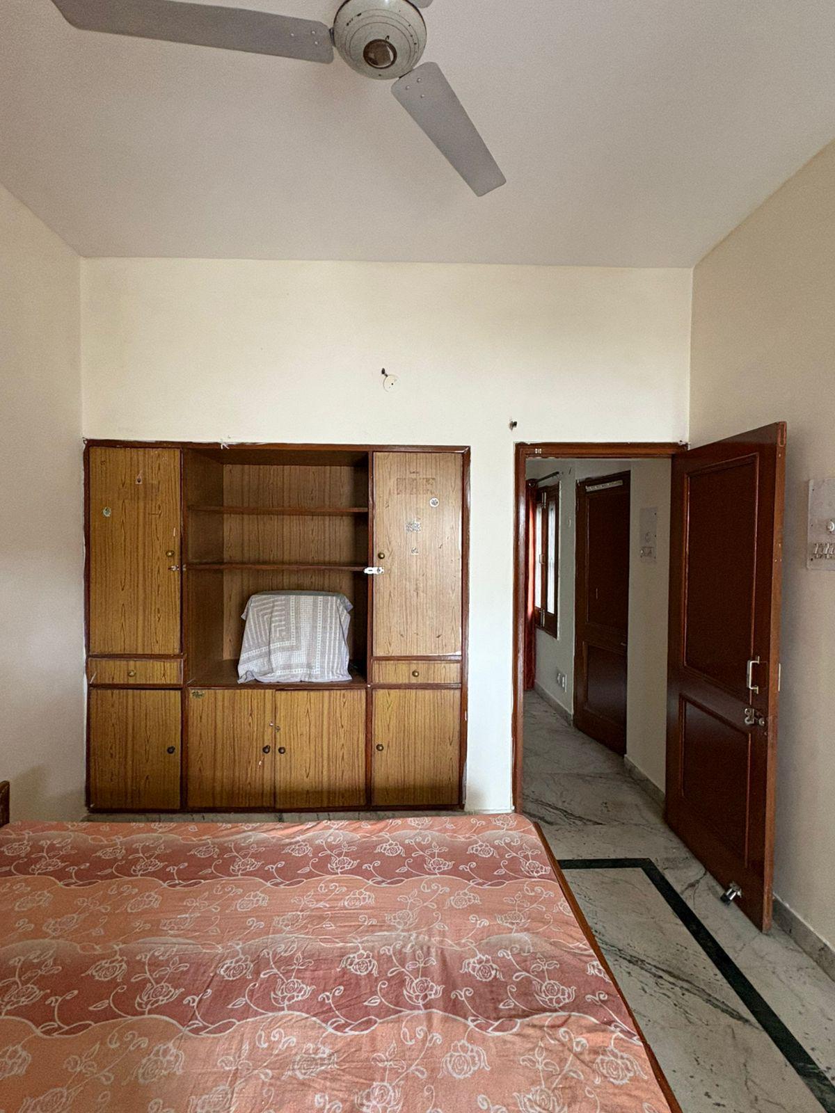 1BHK Semi Furnished House