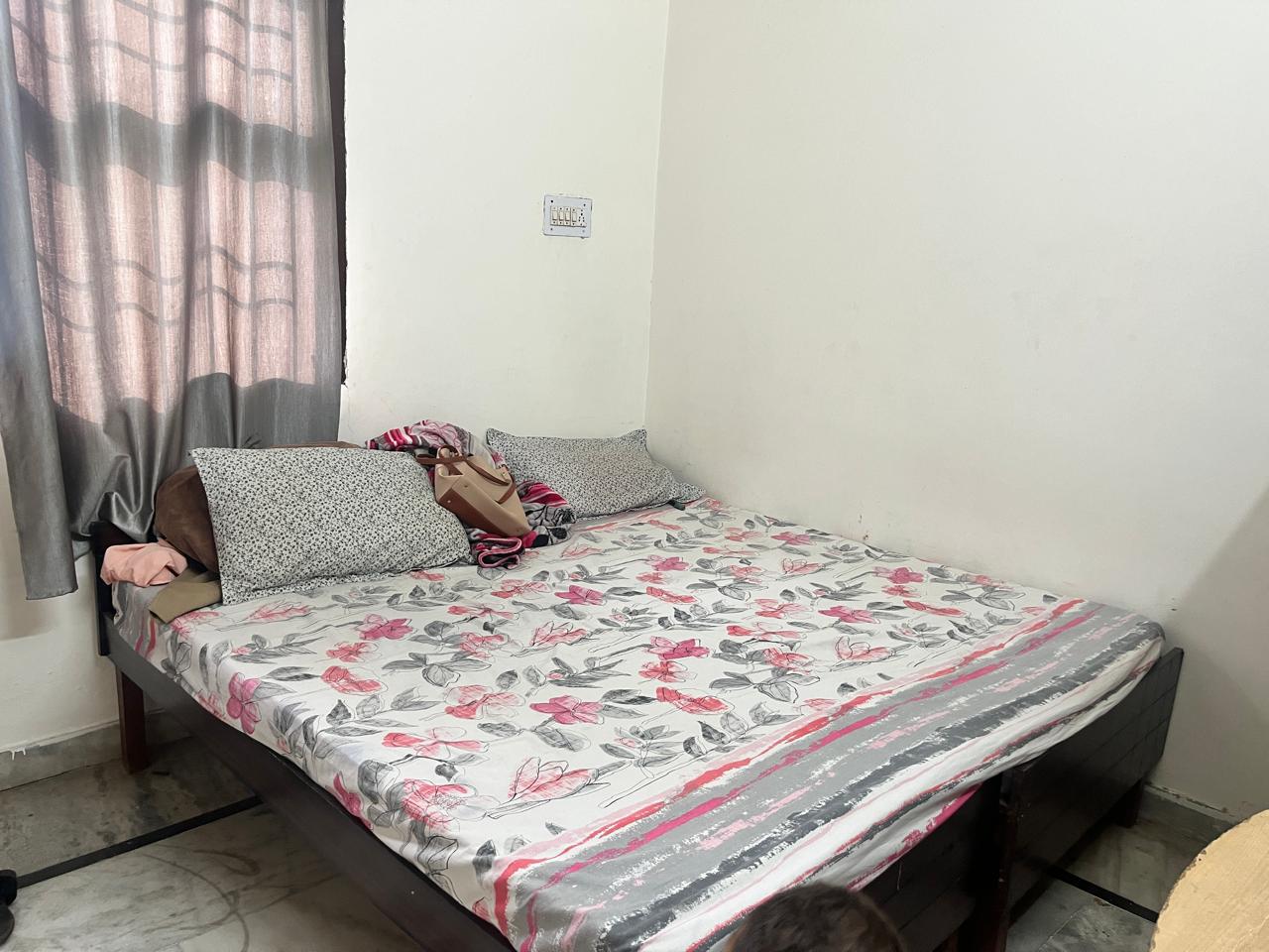 PG for Girls in Baltana-Zirakpur, Zirakpur