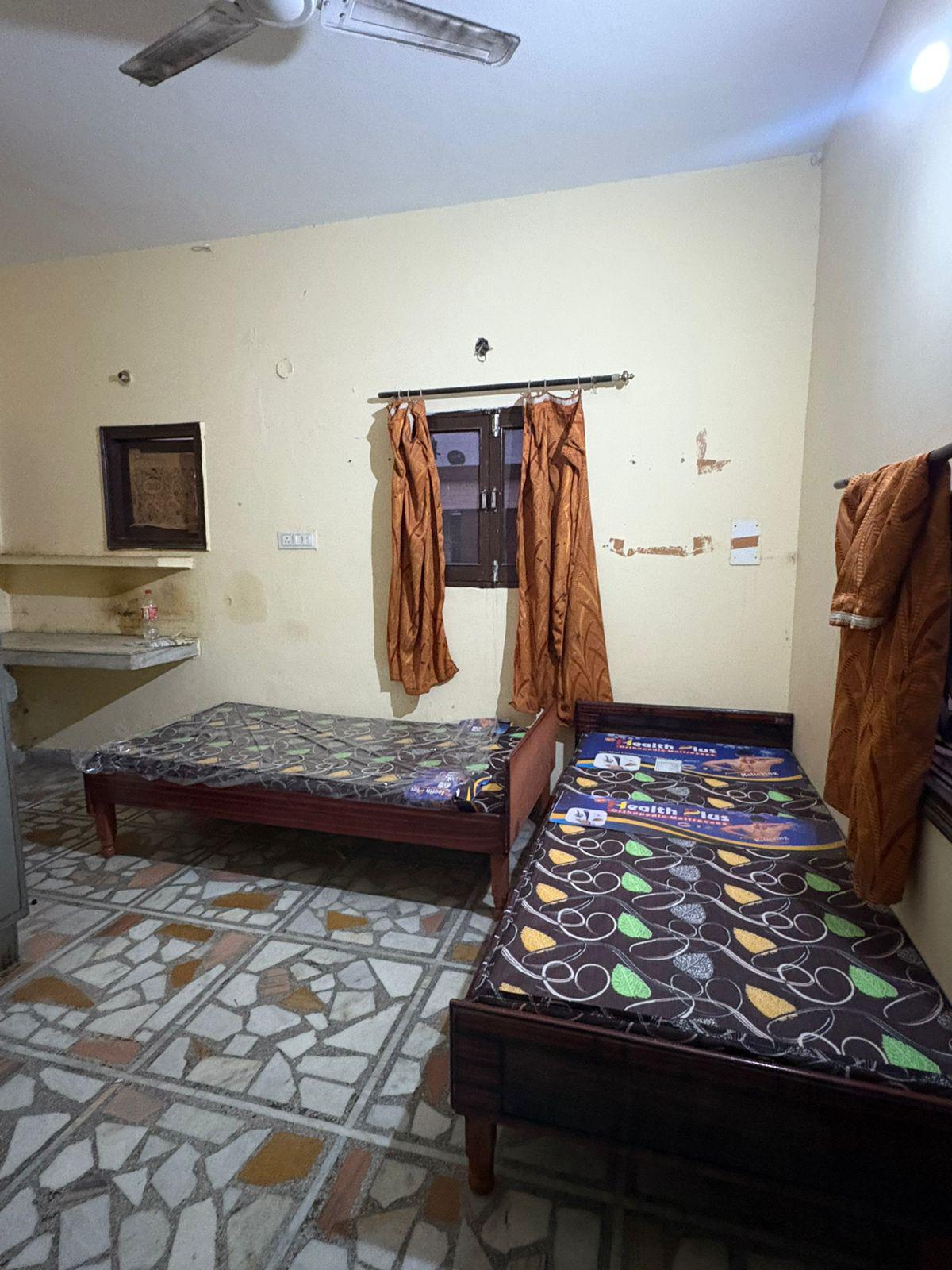 1 Room with Kitchen Fully Furnished House