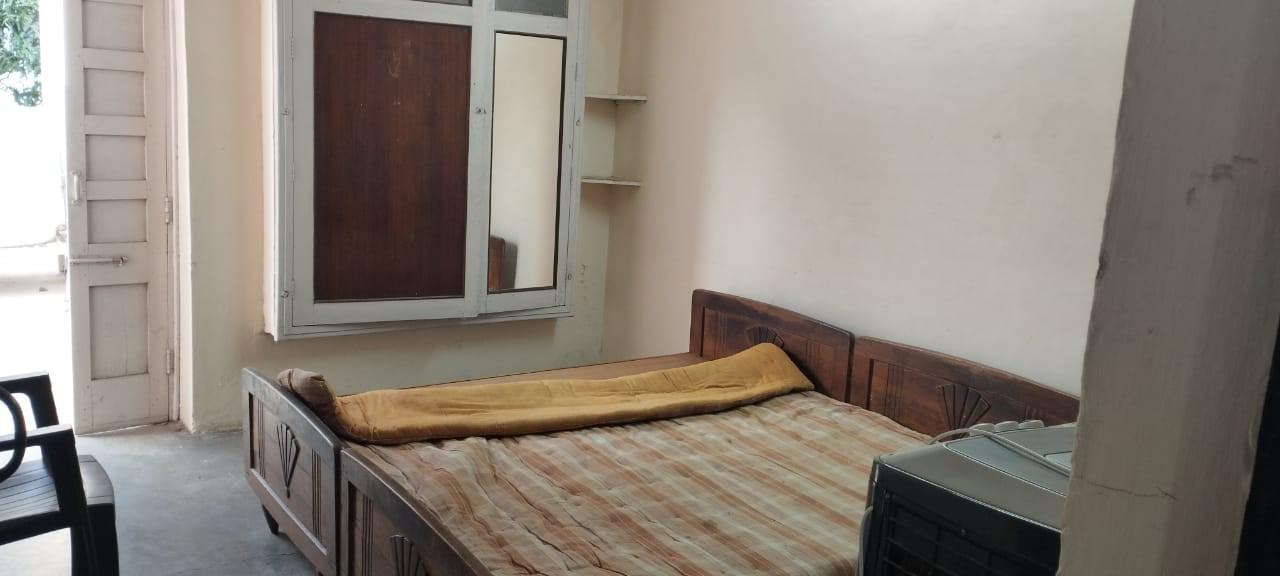 1 Room with Kitchen Semi Furnished House