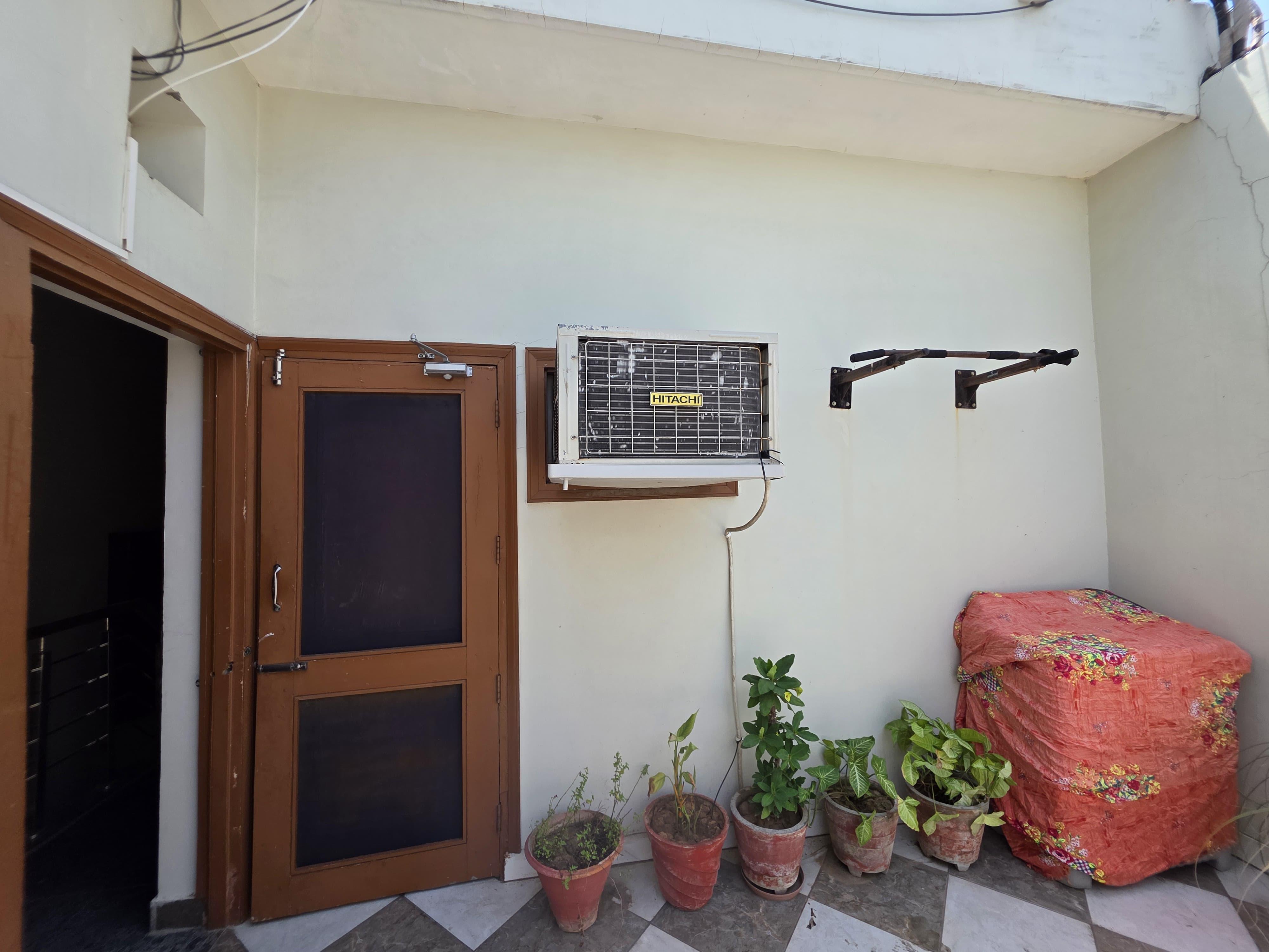 Room for rent