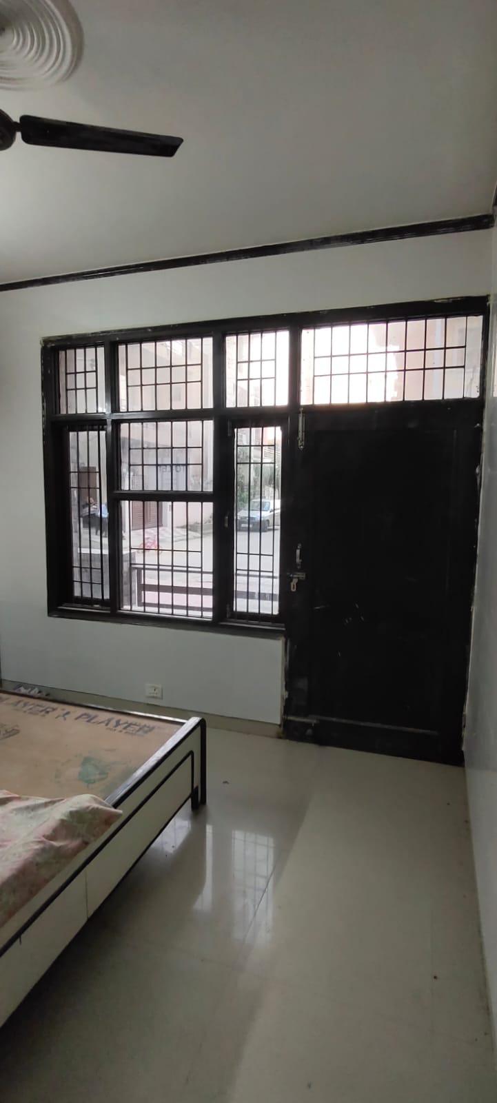 1 Room with Kitchen Semi Furnished House