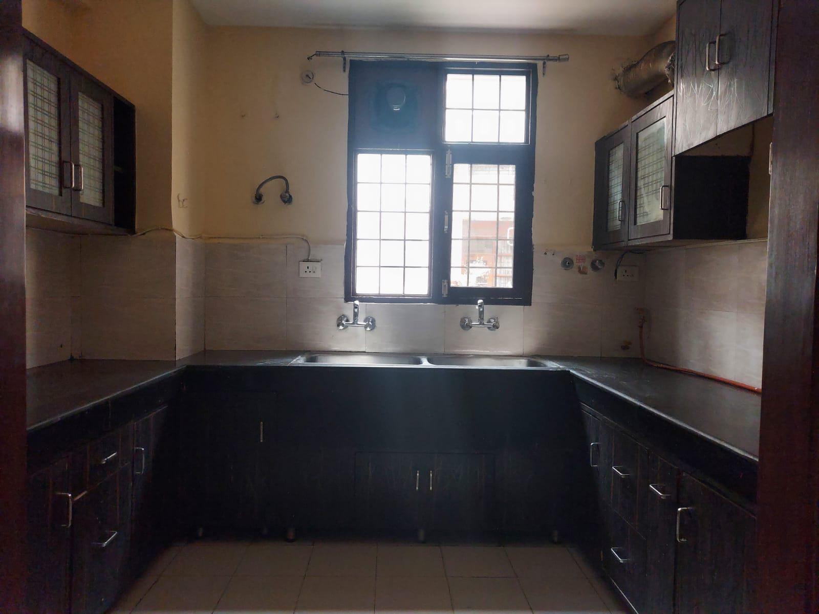 2BHK Unfurnished Flat