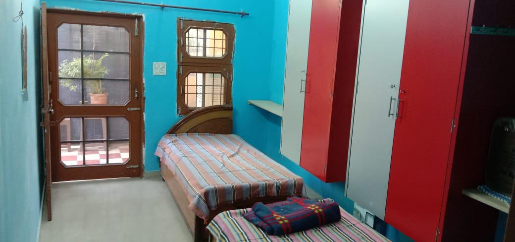 1 Room with Kitchen Unfurnished House