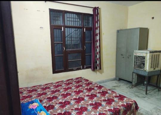 PG for Boys in Shivalik Complex