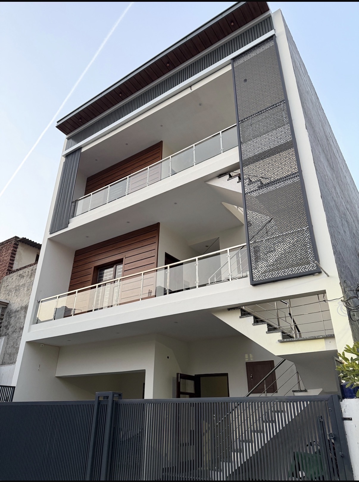1 Room with Kitchen Semi Furnished House