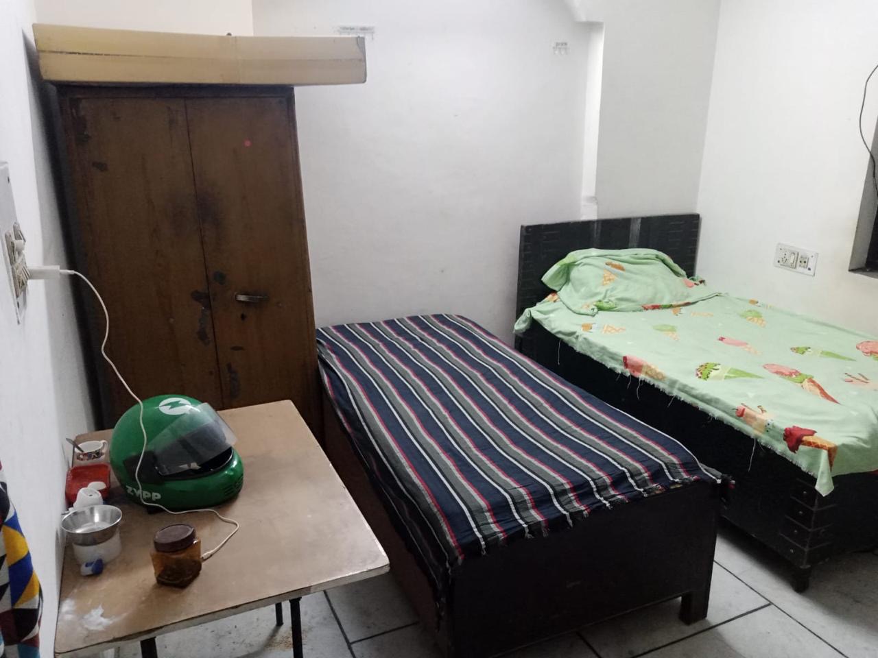 PG for Boys in Subhash Nagar, Delhi