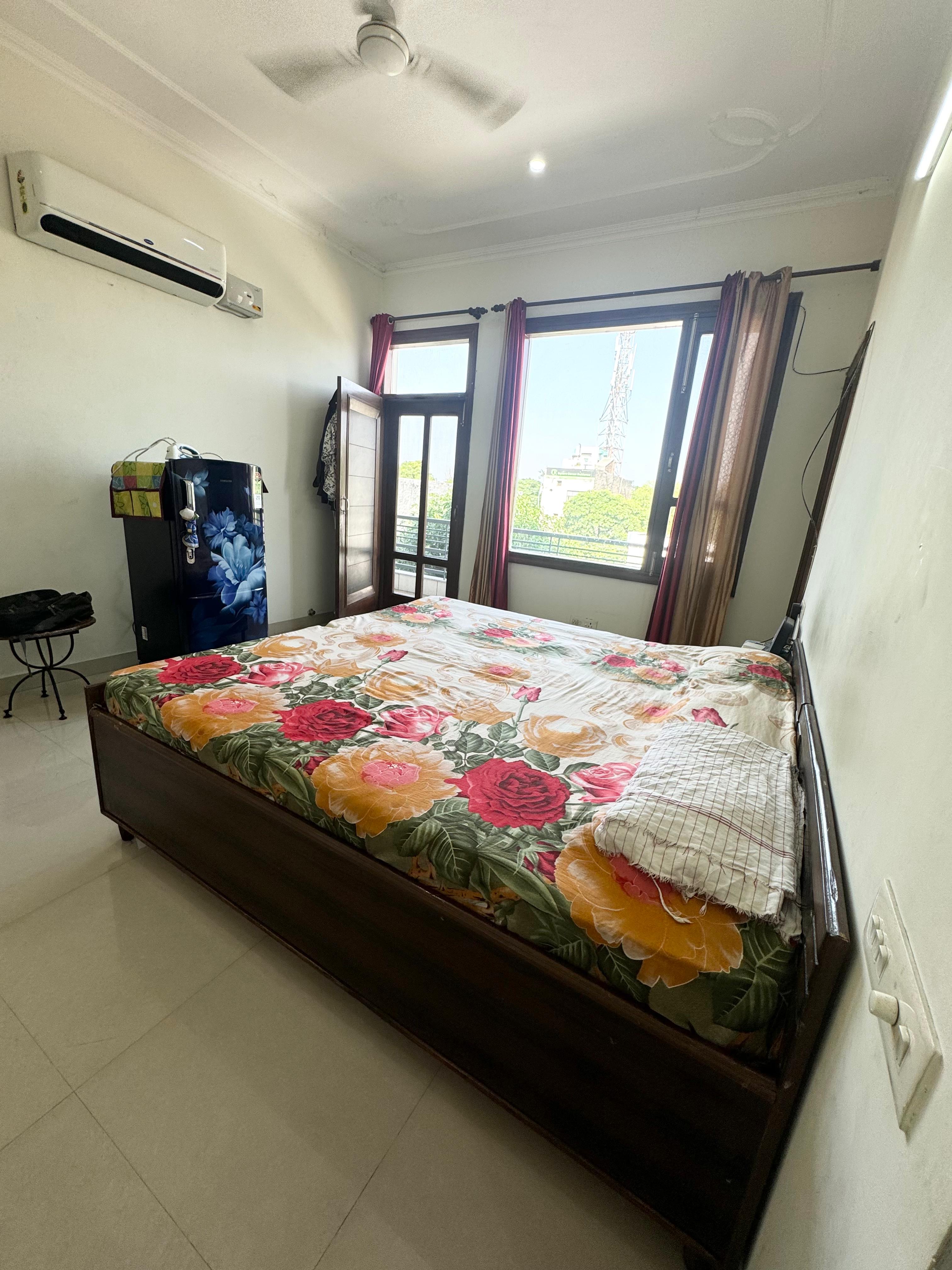 1 Room with Kitchen Semi Furnished House