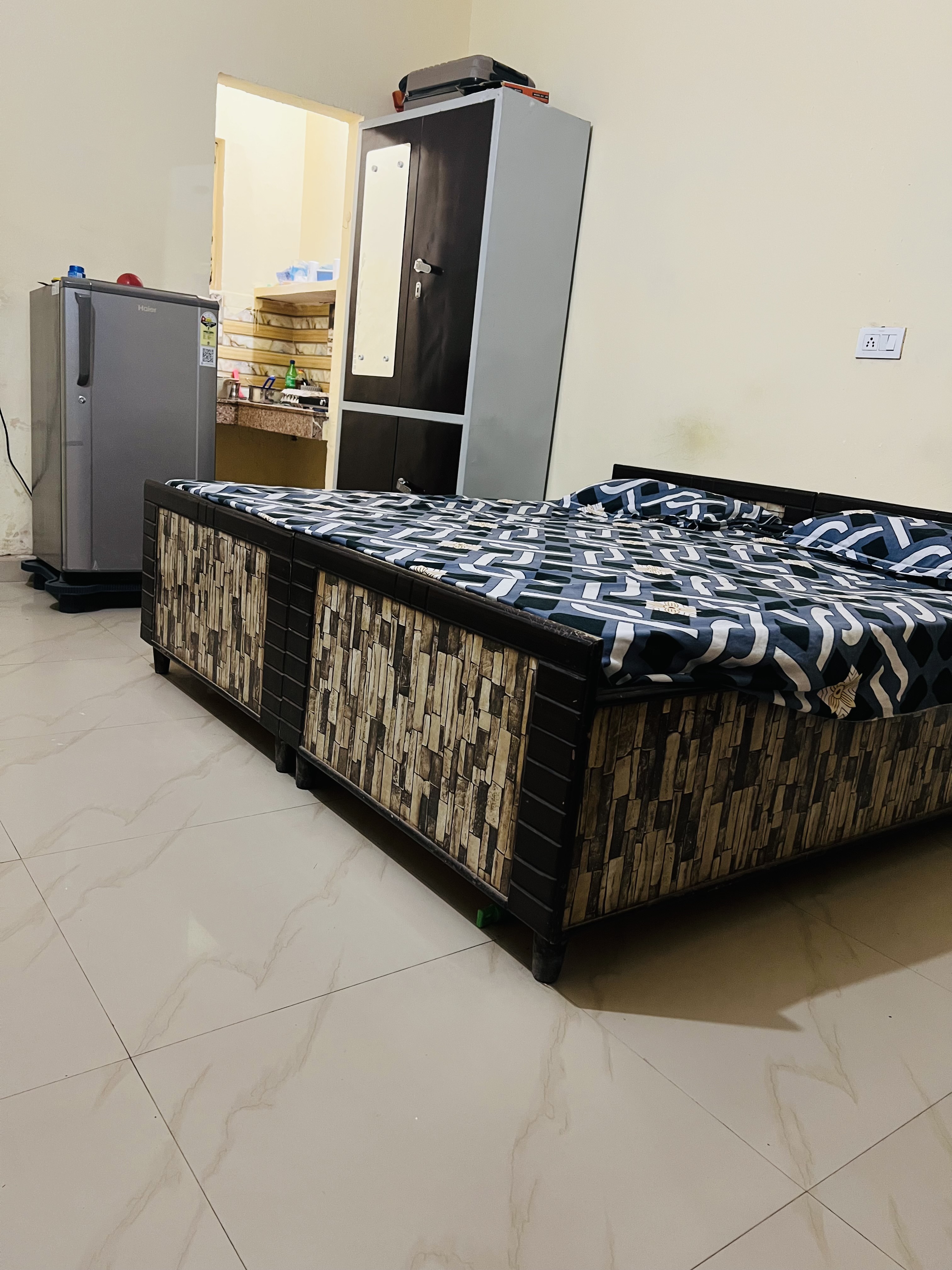 PG for All in Balongi, Sahibzada Ajit Singh Nagar, Punjab 160055