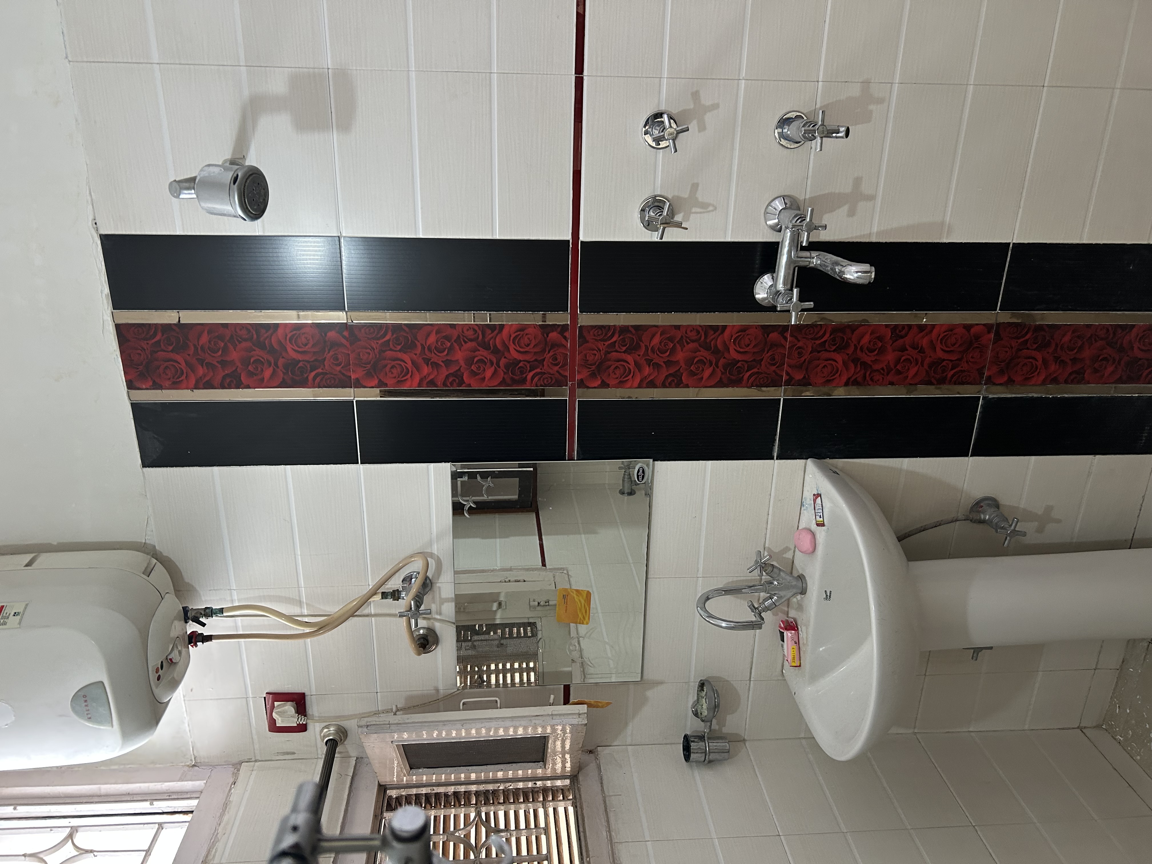 3BHK Semi Furnished House